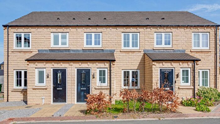 2 Bedroom Terraced House For Sale In Bradford Fp, Bradford, BD10