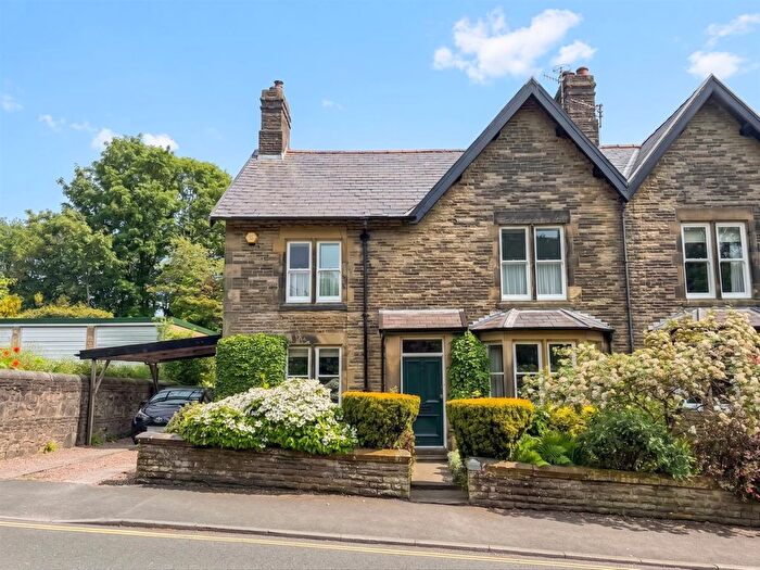 4 Bedroom Semi-Detached House For Sale In Buxton, Derbyshire, SK17