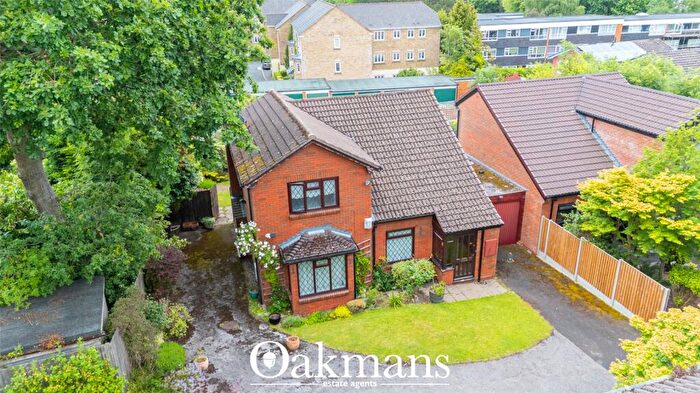 3 Bedroom Detached House For Sale In Over Mill Drive, Selly Park, Birmingham, West Midlands, B29