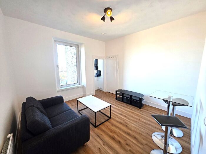 2 Bedroom Flat To Rent In Mansfield Road, Torry, Aberdeen, AB11