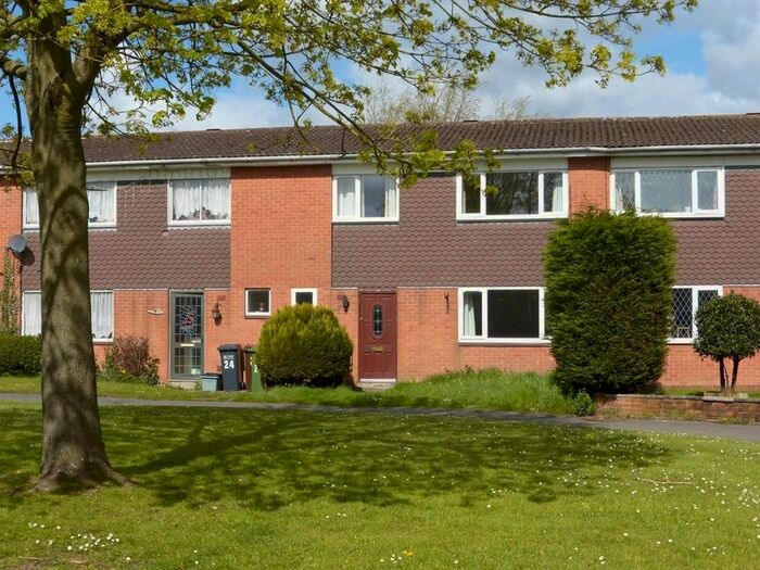 4 Bedroom Terraced House To Rent In Coplow Close, Balsall Common, Coventry, CV7