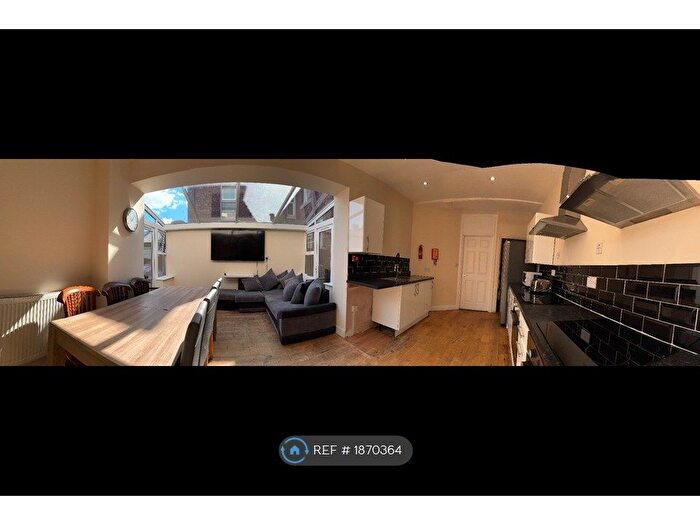 8 Bedroom Terraced House To Rent In Osborne Avenue, Newcastle Upon Tyne, NE2