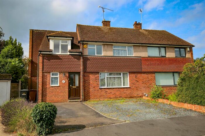 4 Bedroom Semi-Detached House To Rent In Wye Road, Borough Green, Sevenoaks, TN15