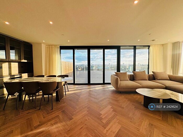 3 Bedroom Penthouse To Rent In Merino Gardens, London, E1W