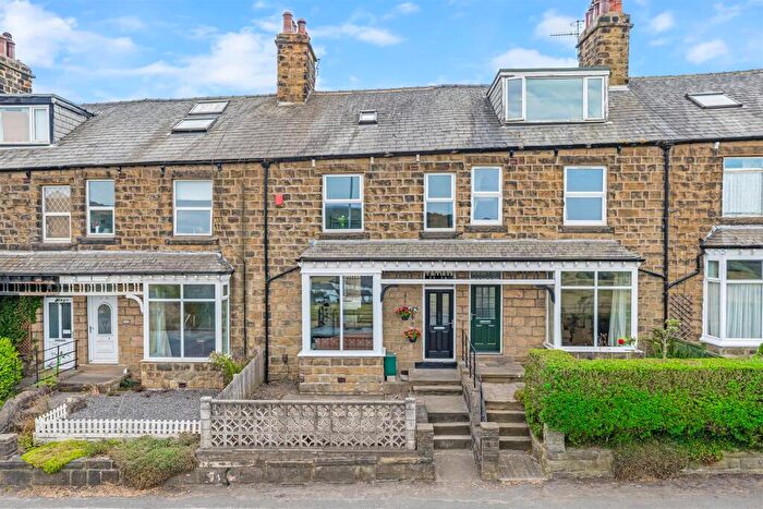 3 Bedroom Terraced House For Sale In Skipton Road, Ilkley, LS29