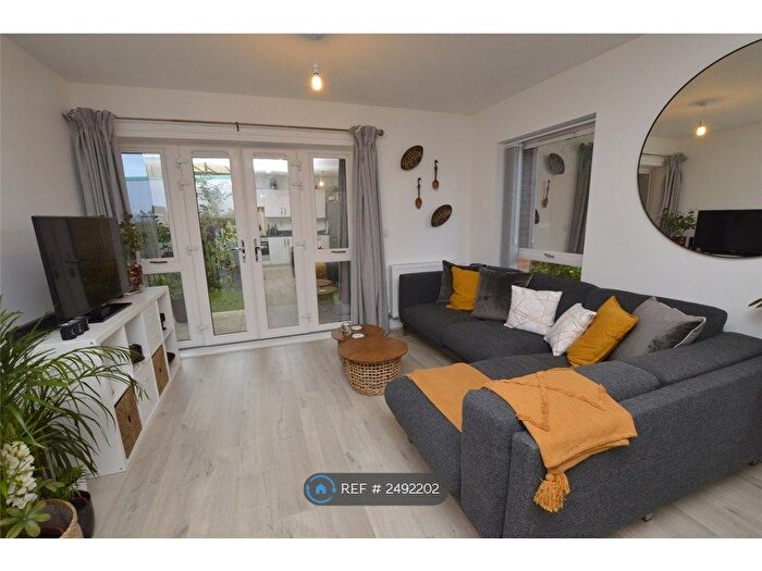 1 Bedroom Flat To Rent In Hackbridge, Greater London, SM6