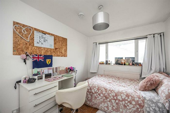 5 Bedroom End Of Terrace House To Rent In Warleigh Road, Brighton, BN1