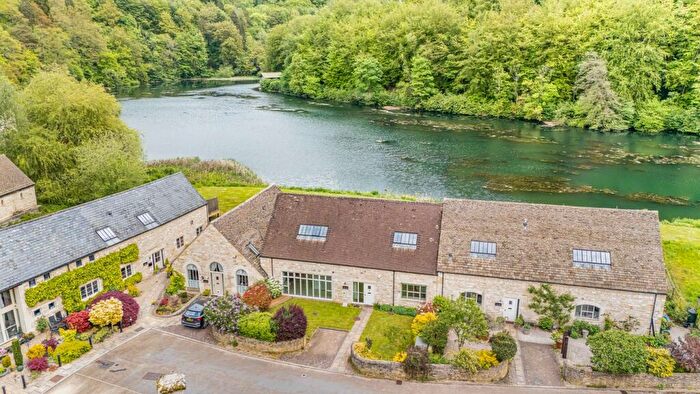 5 Bedroom Character Property For Sale In Longfords Mill, Minchinhampton, GL6