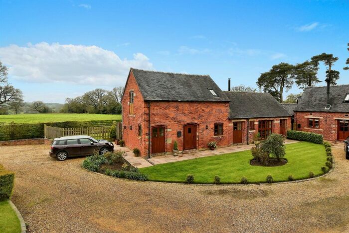 3 Bedroom Barn Conversion For Sale In Upper Nobut Farm, Leigh, Stoke-On-Trent, ST10