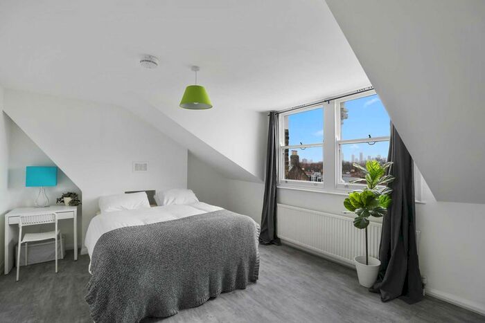 4 Bedroom Flat To Rent In Lyndhurst Grove, London, SE15