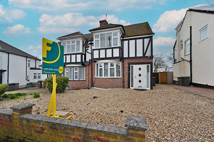 3 Bedroom Semi Detached House For Sale In Somers Way, Bushey, WD23