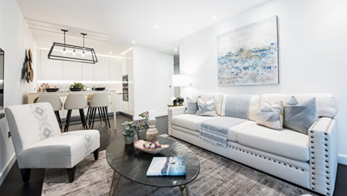 2 Bedroom Apartment To Rent In - Charles Clowes Walk, SW11