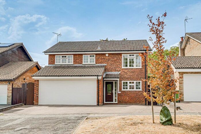 4 Bedroom Detached House For Sale In Cotefield Drive, Leighton Buzzard, LU7