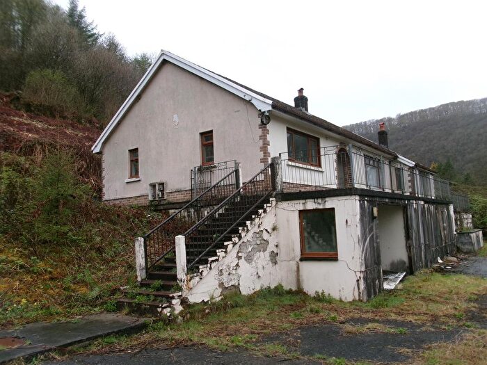 3 Bedroom Detached Bungalow For Sale In Cynwyl Road, Carmarthen, SA33