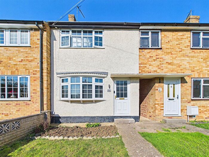 2 Bedroom Terraced House For Sale In Orange Tree Close, Chelmsford, CM2