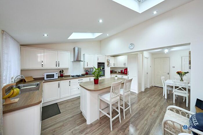 3 Bedroom Detached House For Sale In Haslington Grove, Halewood, L26