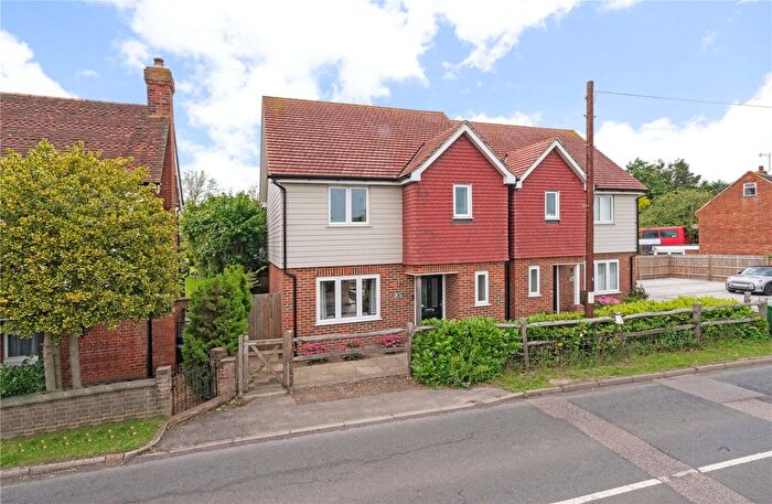 4 Bedroom Country House For Sale In Alpha House, Badsell Road, Five Oak Green, Kent, TN12