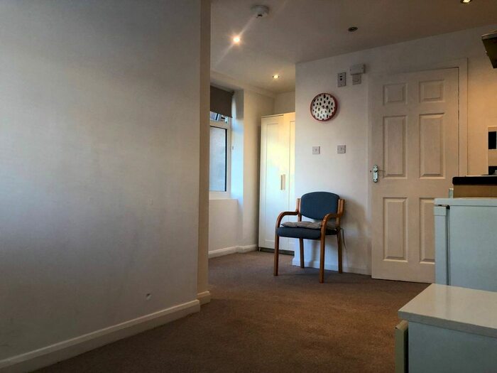 1 Bedroom Studio To Rent In Wisteria Road, London, SE13