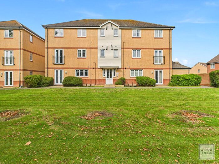 2 Bedroom Flat For Sale In Adlington Gardens, Adlington House, PO21
