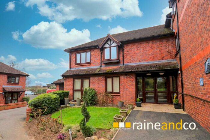 Semi-Detached House To Rent In Pond Court, The Ridgeway, Codicote SG4