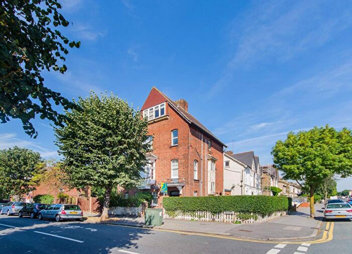 1 Bedroom Flat For Sale In Norbury Avenue, Thornton Heath, CR7