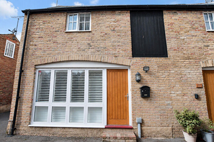 2 Bedroom Semi Detached House To Rent In Crown Yard, St Ives, PE27