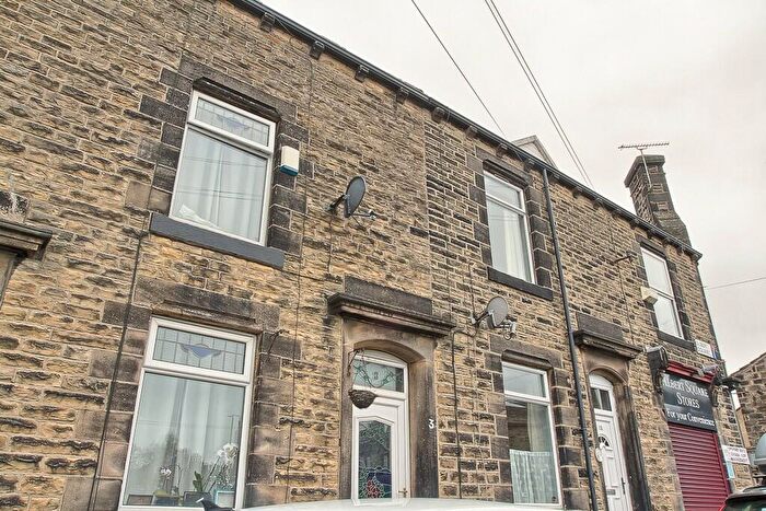 2 Bedroom Terraced House For Sale In Albert Square, Leeds, West Yorkshire, LS19