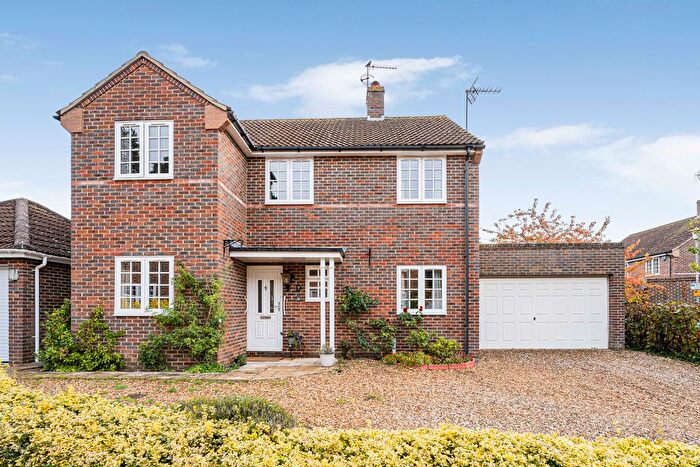 4 Bedroom Detached House For Sale In Scotts View, Welwyn Garden City, AL8