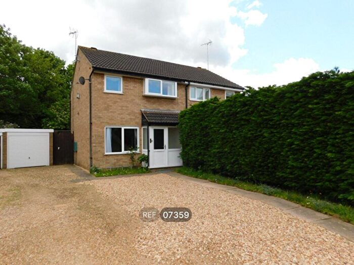 3 Bedroom Semi-Detached House To Rent In Medeswell, Peterborough, PE2