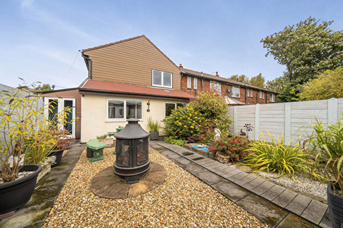 3 Bedroom Terraced House For Sale In Beech Avenue, Bolton, BL3