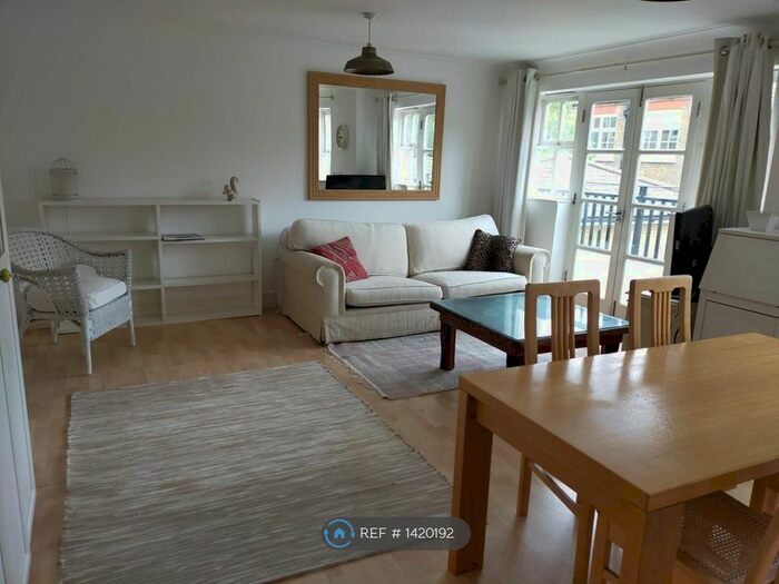 2 Bedroom Flat To Rent In Brixton, London, SW2