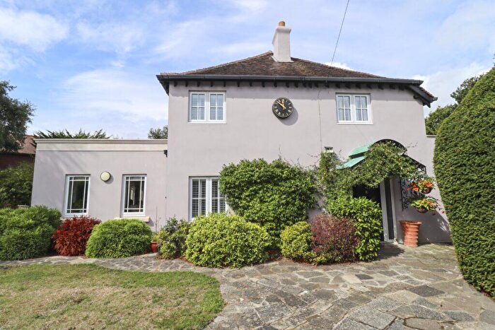 5 Bedroom Detached House For Sale In St Catherines Road, Hayling Island, PO11