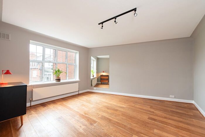 Studio To Rent In Haverstock Hill, London, NW3