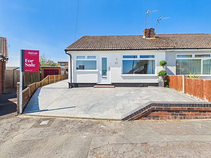 2 Bedroom Semi-Detached Bungalow For Sale In Ross Close, Billinge, WN5