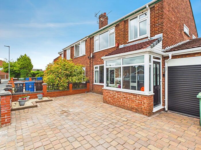 3 Bedroom Semi-Detached House For Sale In Grant Road, Wigan, WN3