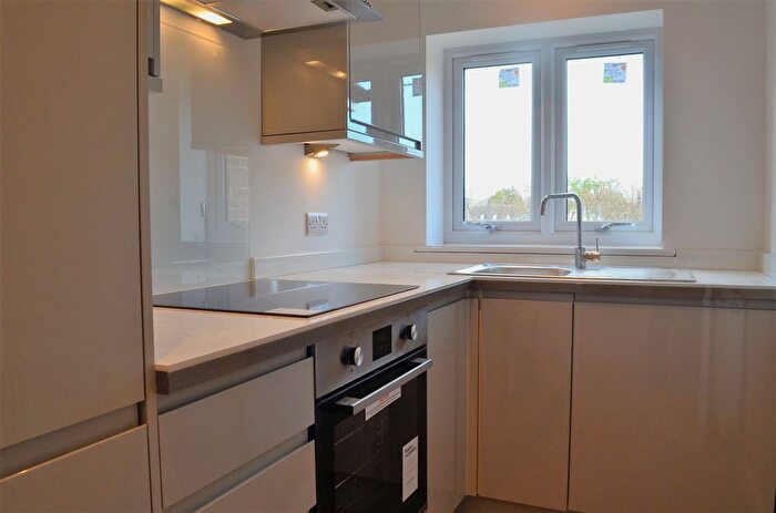 1 Bedroom Flat To Rent In Leyshon Road, Wheatley, Oxford, Oxfordshire, OX33