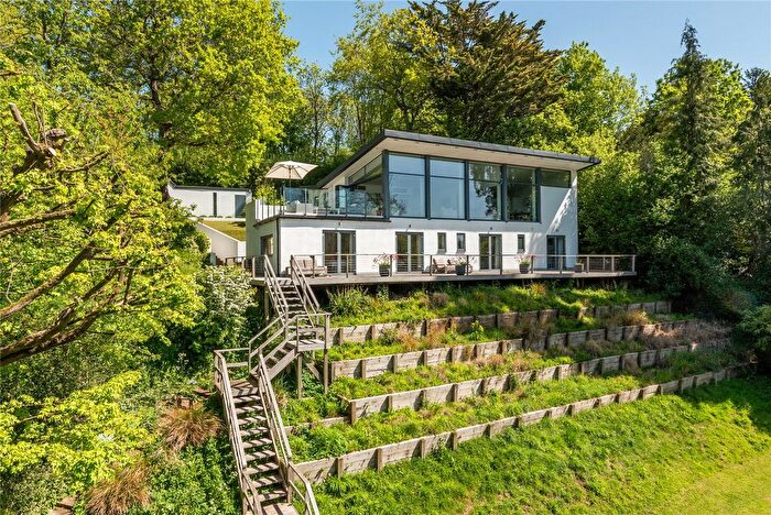 4 Bedroom Detached House For Sale In Reigate Road, Betchworth, Surrey, RH3