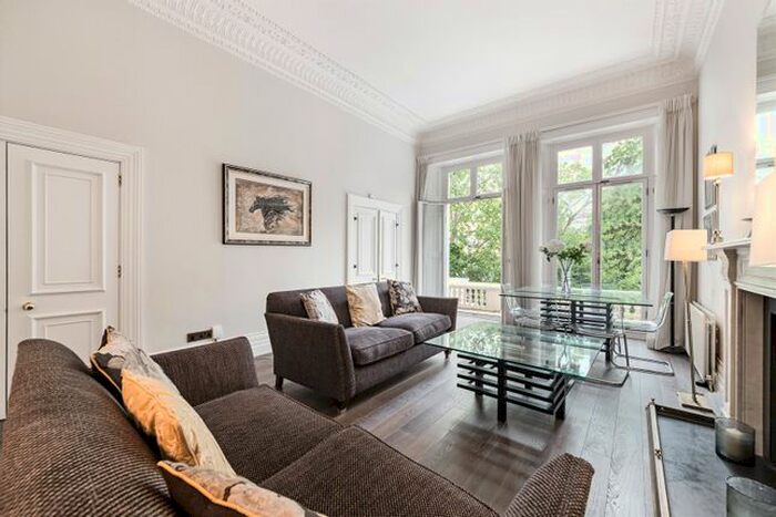 2 Bedroom Flat To Rent In Stanhope Gardens, South Kensington, London, SW7