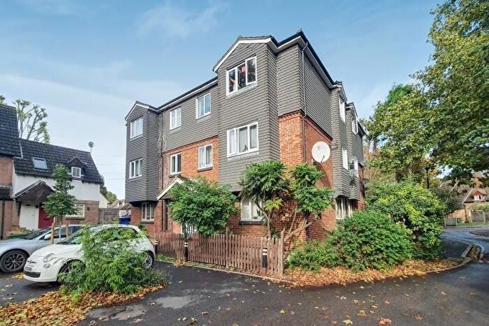 3 Bedroom Terraced House To Rent In Emerald Close, London, E16