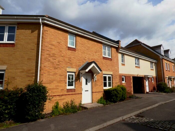 2 Bedroom Ground Maisonette To Rent In Sartoris Close, Warsash, SO31