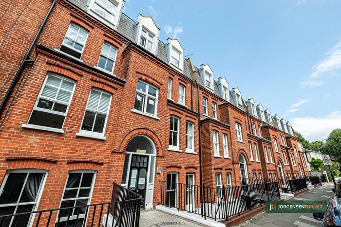 2 Bedroom Flat For Sale In Westville Road, London, W12