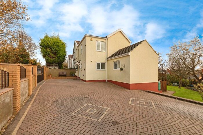4 Bedroom End Of Terrace House For Sale In Catbrain Lane, Bristol, BS10