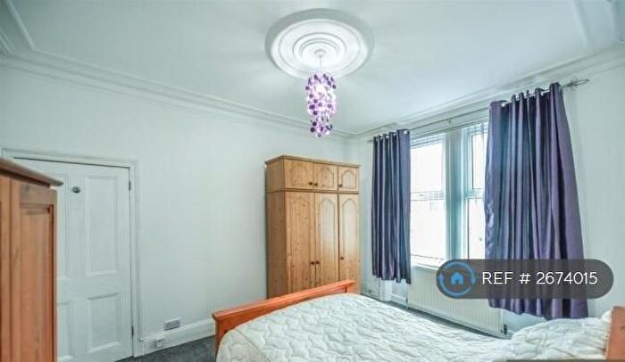 3 Bedroom Maisonette To Rent In Raby Street, Gateshead, NE8