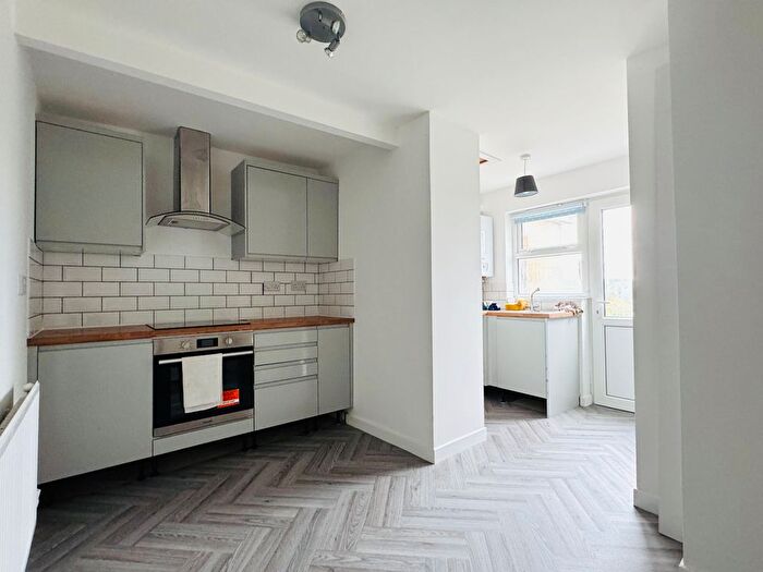 2 Bedroom Property To Rent In Priory Street, Carmarthen, SA31