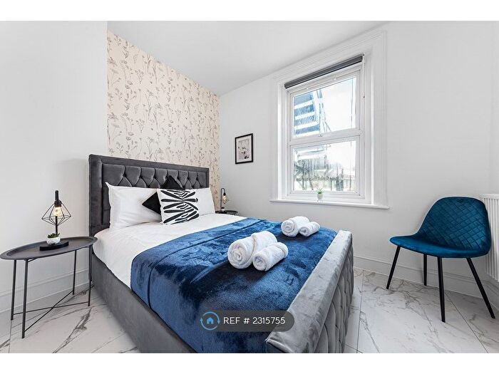 2 Bedroom Flat To Rent In Finchley Road, London, NW3