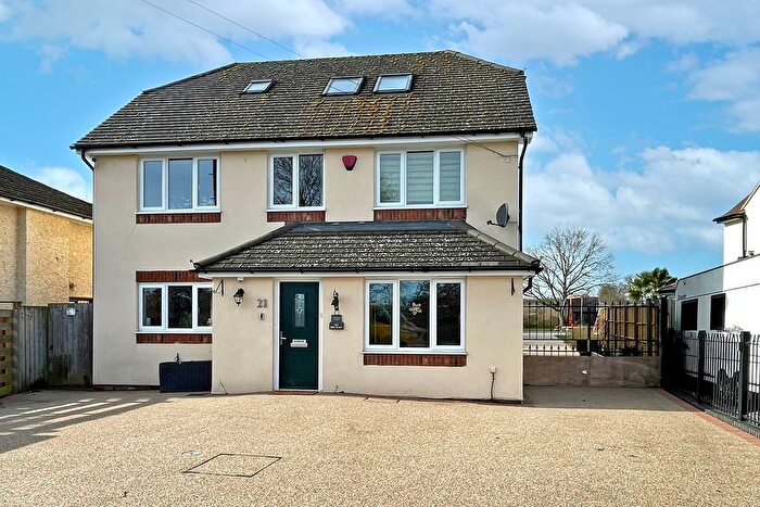 5 Bedroom Detached House For Sale In Stanford Road, Southill, SG18