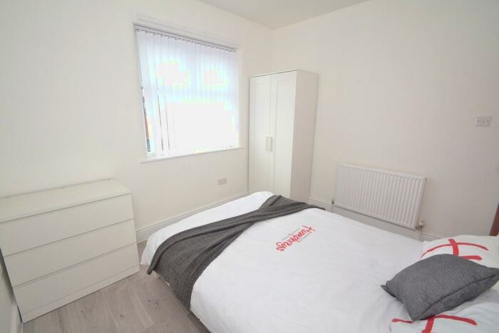 3 Bedroom Duplex To Rent In Mauldeth Road West, Withington, Manchester, M20