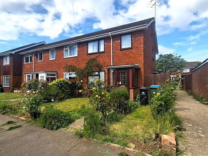 3 Bedroom End Of Terrace House For Sale In Downview Road, Yapton, BN18