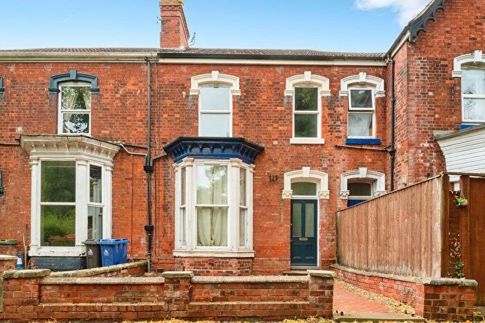 2 Bedroom Flat For Sale In Princess Avenue, Grimsby, DN31