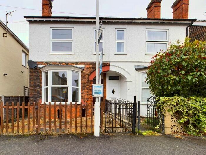 3 Bedroom Semi-Detached House To Rent In Barden Road, Tonbridge, Kent, TN9